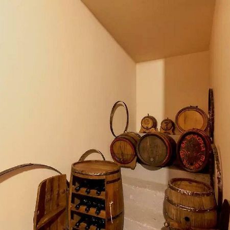 リュブリャナBeer & Wine Cellarアパートメント エクステリア 写真